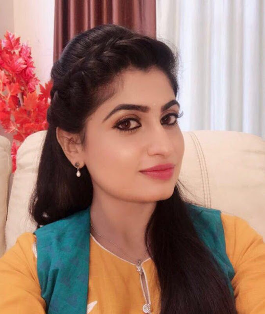 Serial Actress Chaitra Rai Cute Looking Face Closeup Photos 6